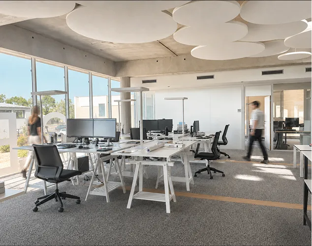 Espace moderne bureau agence architecturale lumière naturelle
